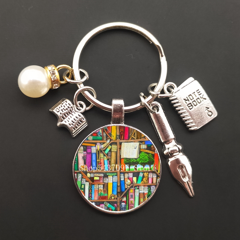 New retro book photo keychain  - Jewelry Making Journal 리뷰 및 가격