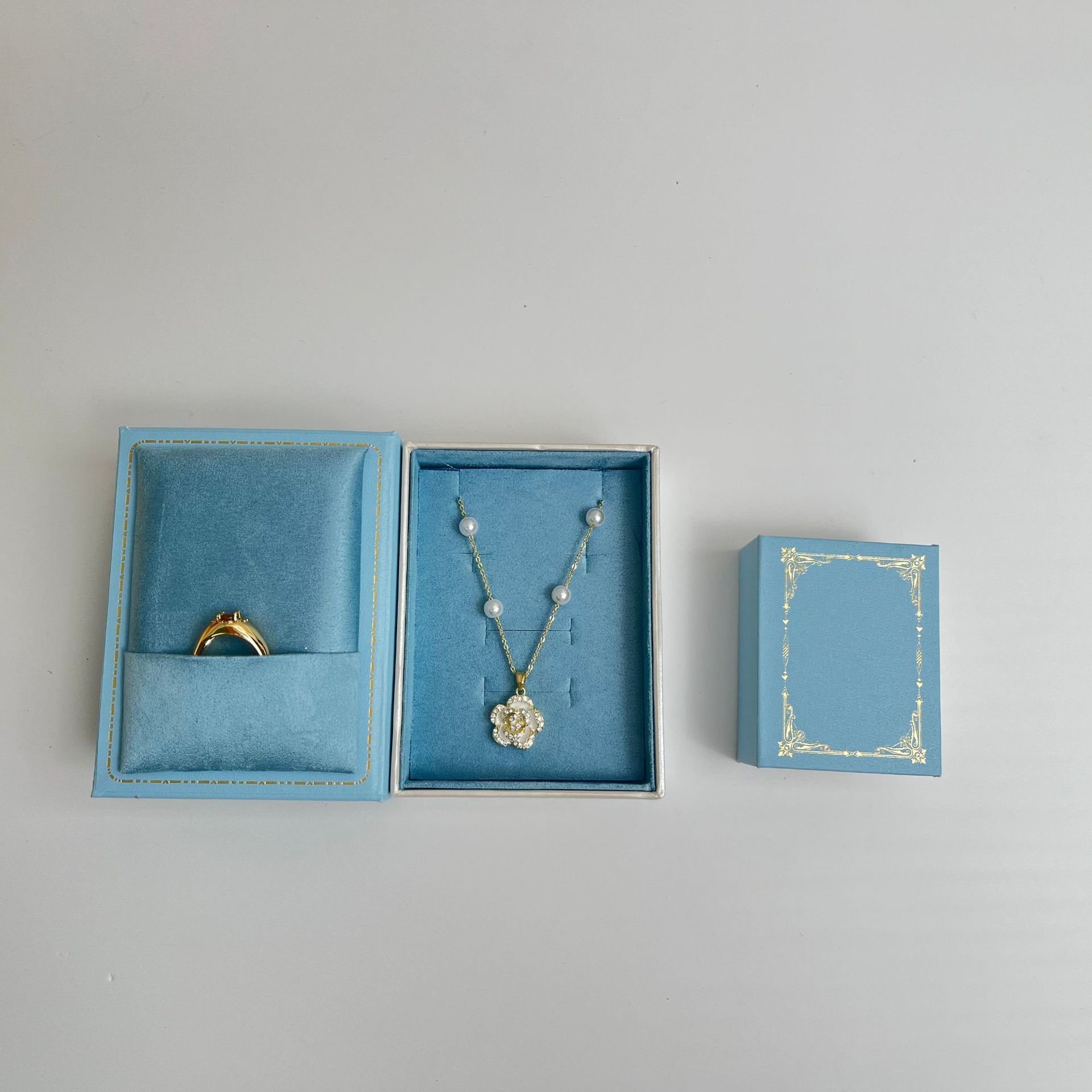 Magnetic Book Shaped Jewelry B - Jewelry Making Journal 리뷰 및 가격